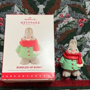 Hallmark Bundled Up Bunny Member Exclusive 2015